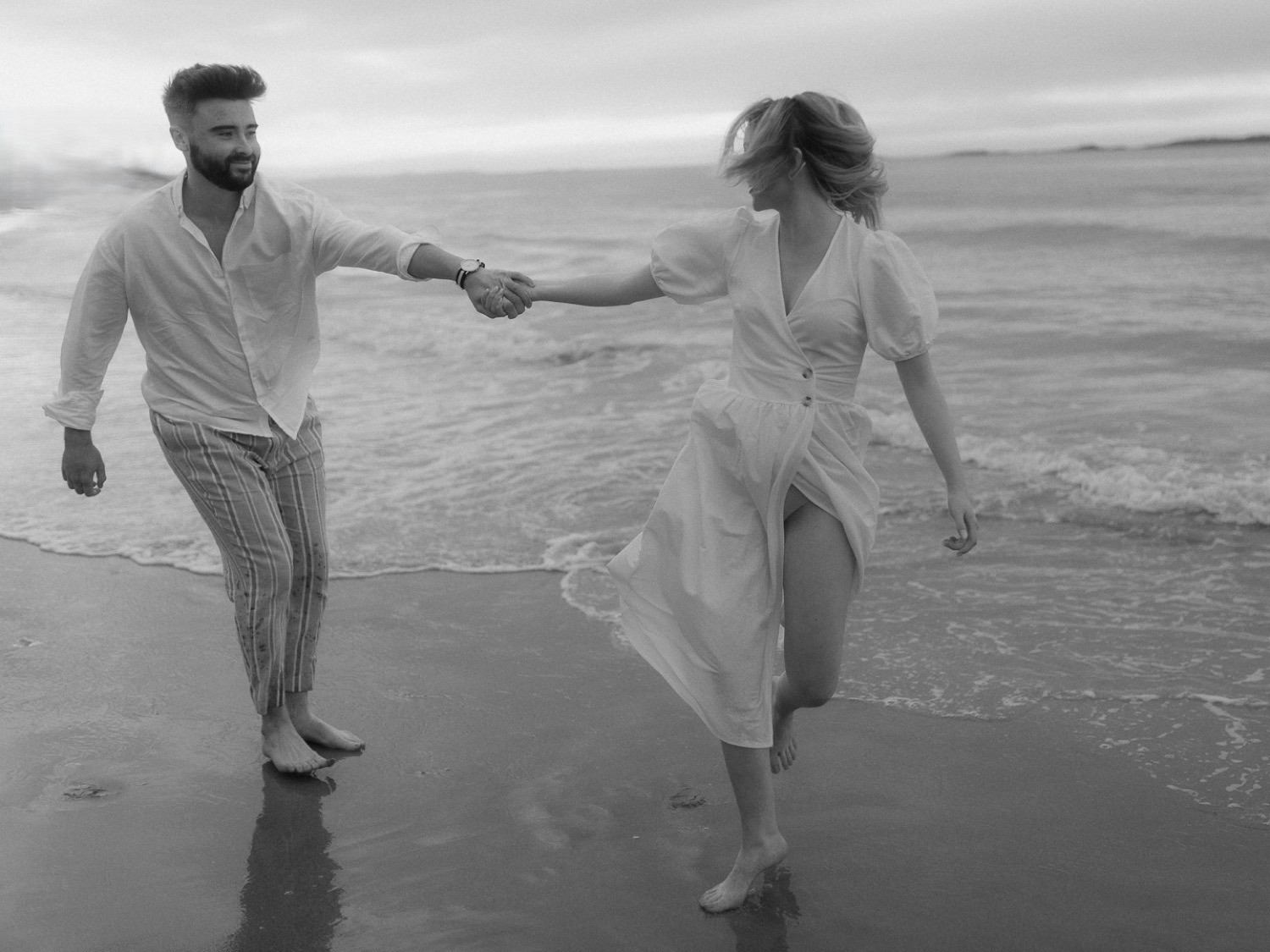 Romantic Gulf Coast honeymoon portraits